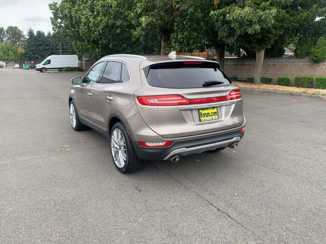 Used 2019 Lincoln MKC Reserve AWD/4WD image 3