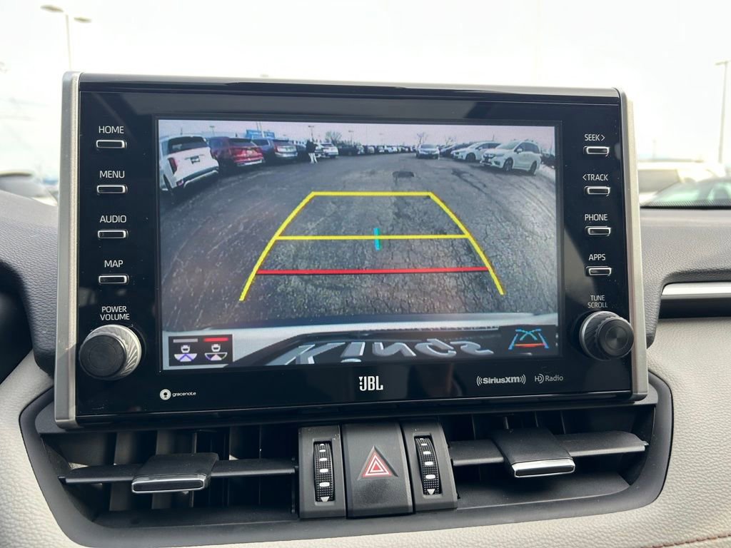 Used 2022 Toyota RAV4 XLE Premium image 8