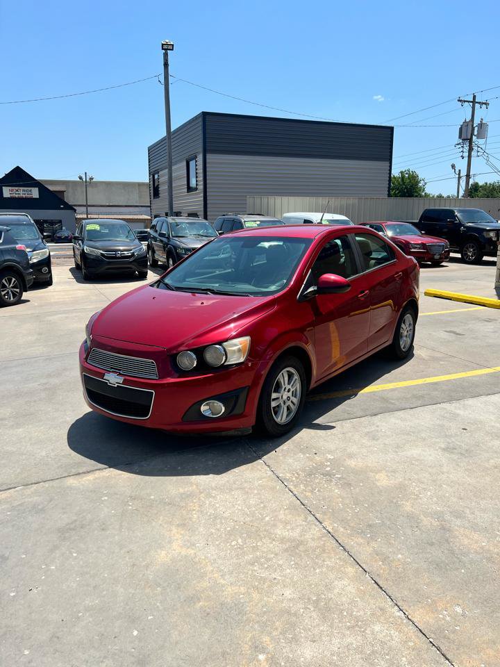 Used 2014 Chevrolet Sonic LT FWD image 5