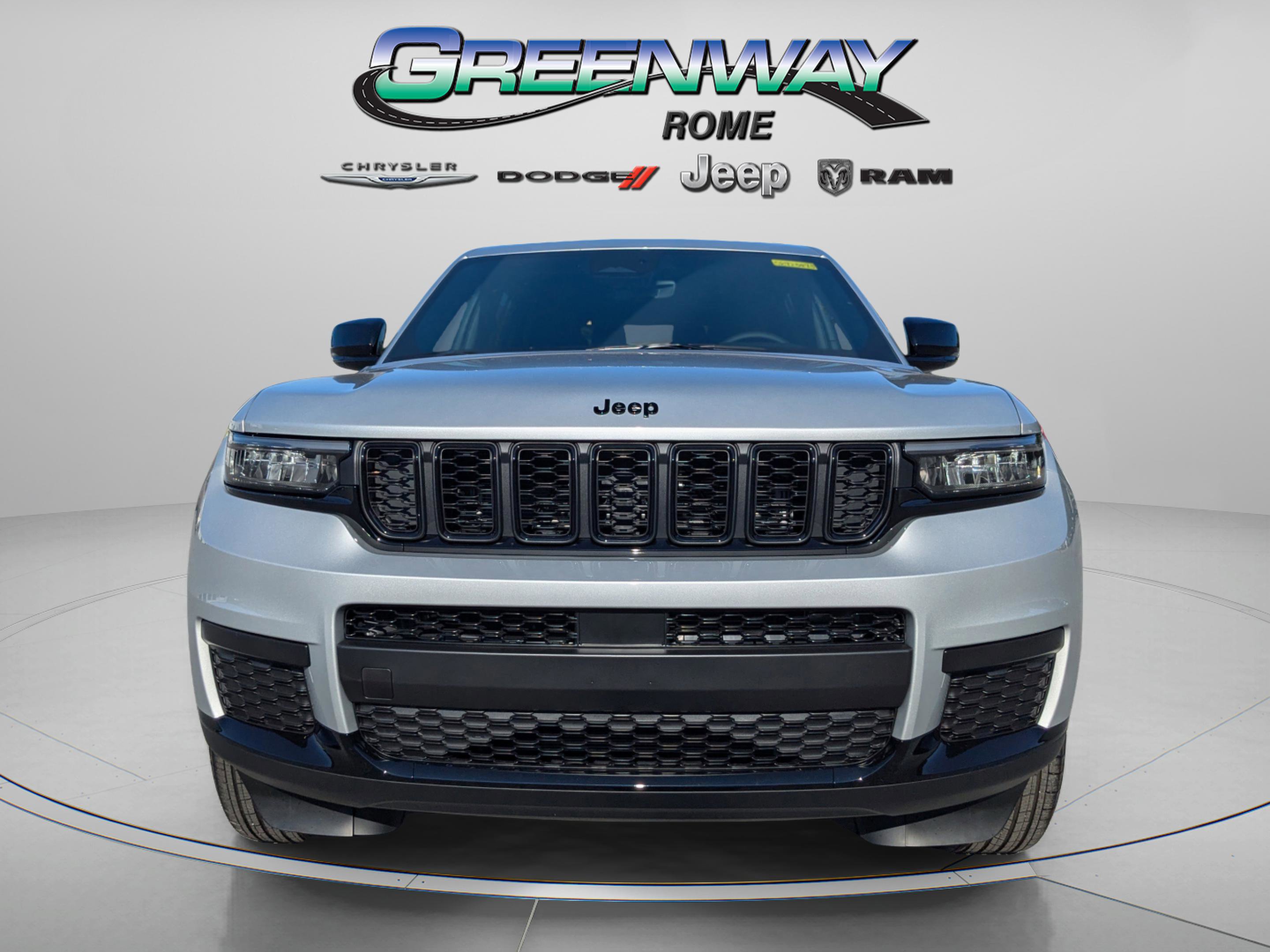 New 2025 Jeep Grand Cherokee L Altitude image 3