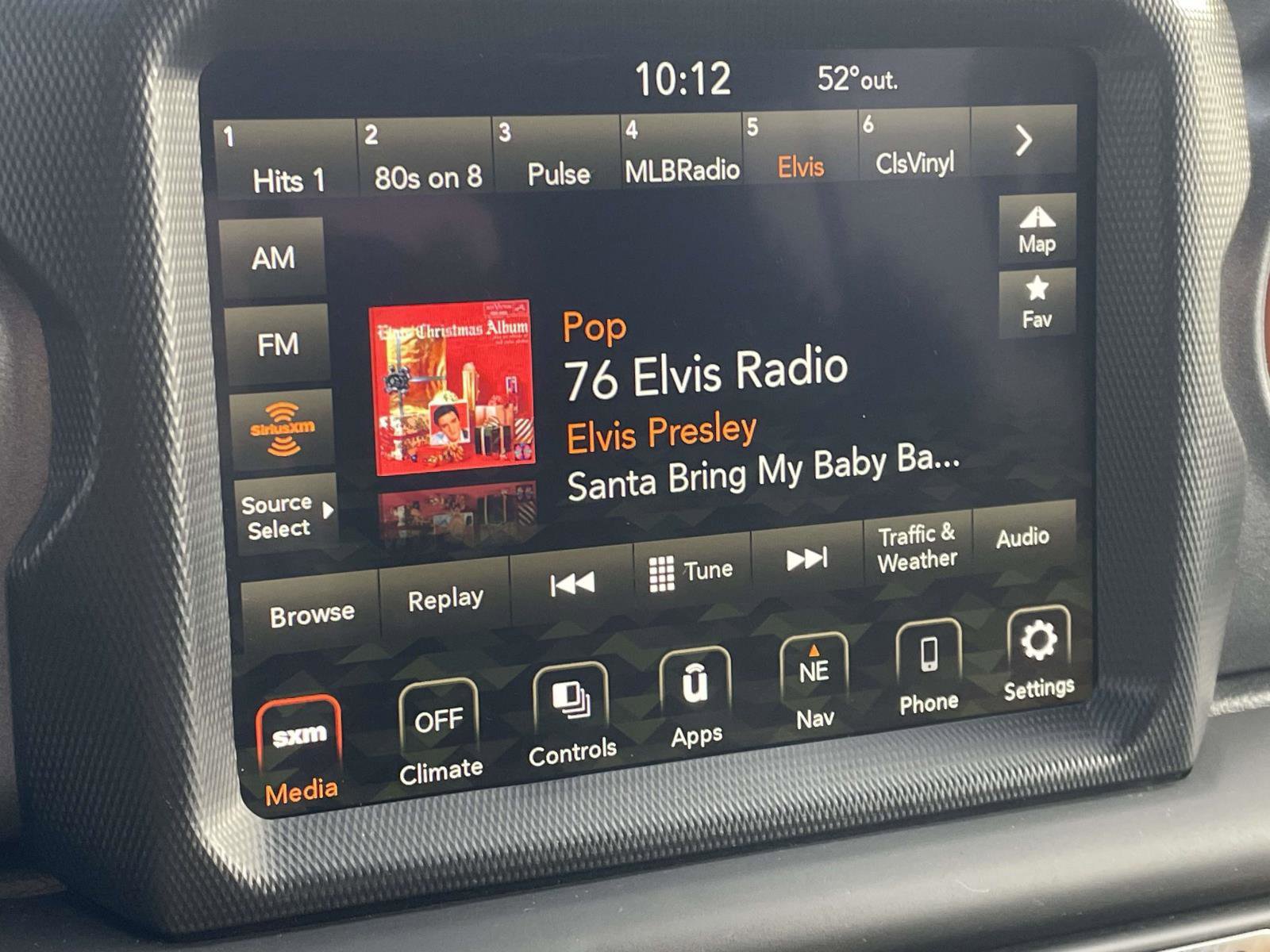 Used 2023 Jeep Gladiator Mojave image 2