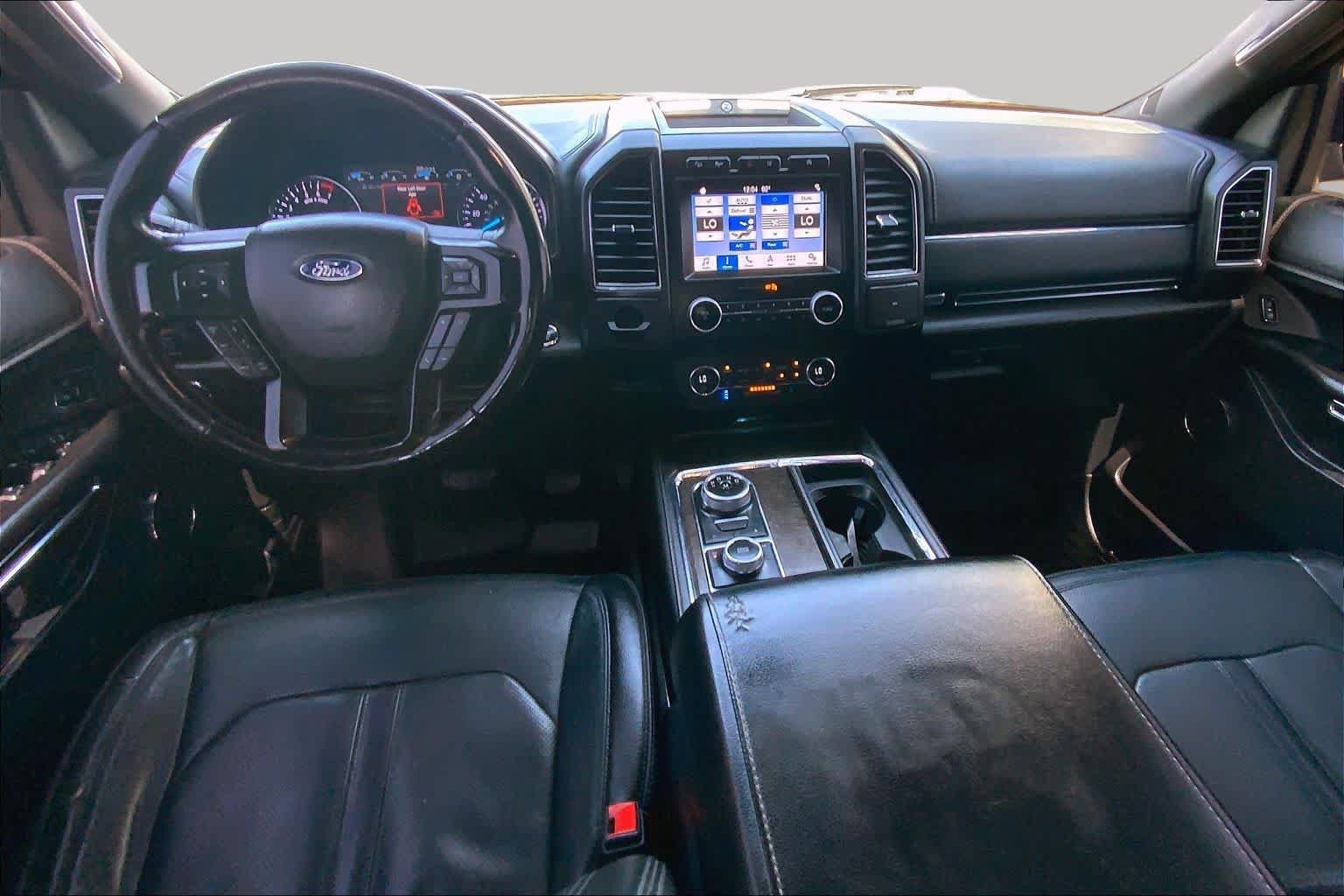 Used 2019 Ford Expedition Limited w/ Driver Assistance Package AWD/4WD image 16