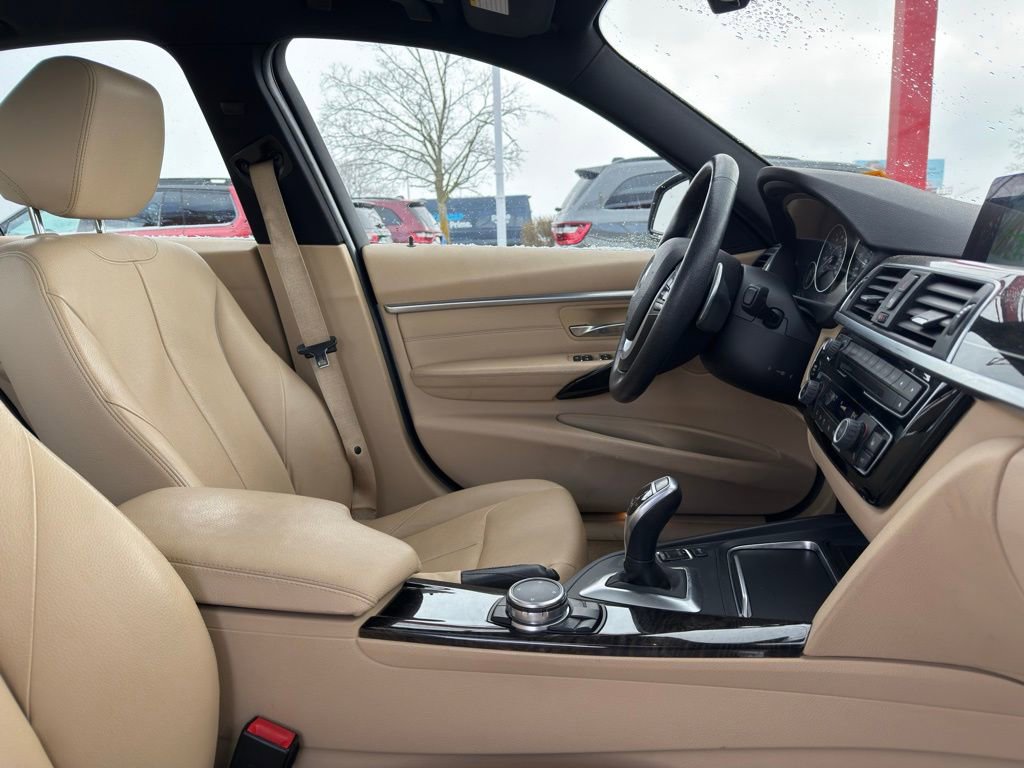 Used 2016 BMW 328i xDrive Sedan image 16