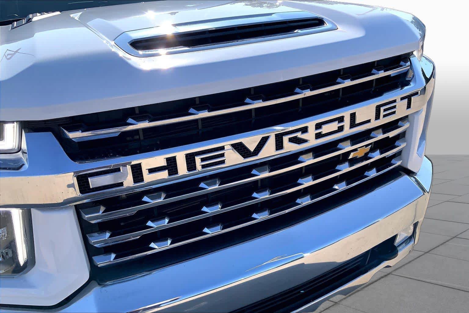 Used 2021 Chevrolet Silverado 2500 LTZ AWD/4WD image 46