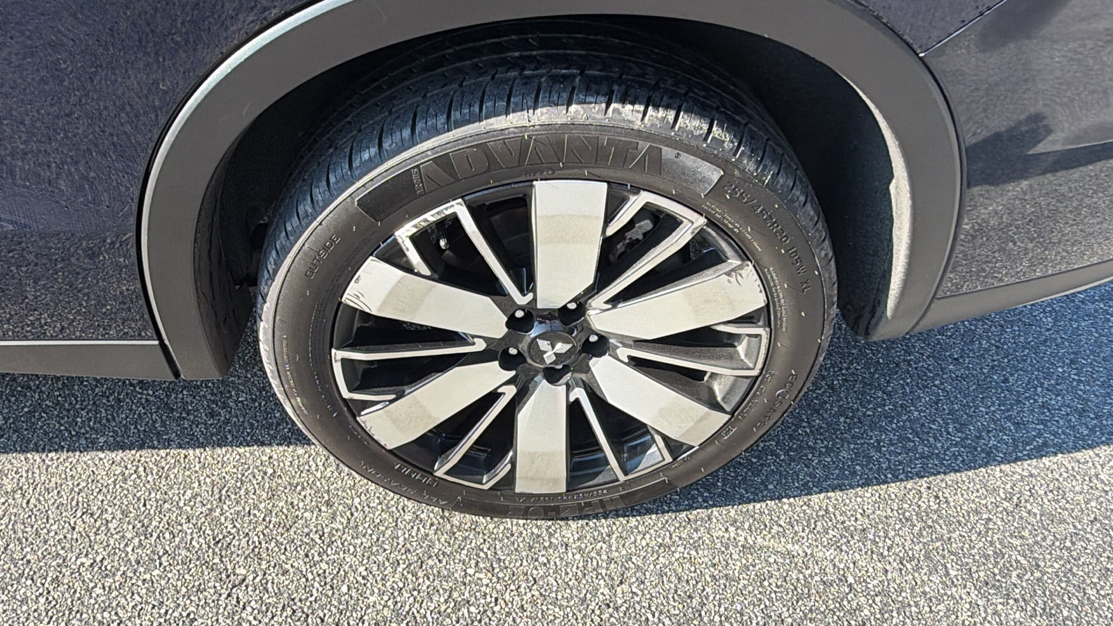 Used 2025 Mitsubishi Outlander SE FWD image 12