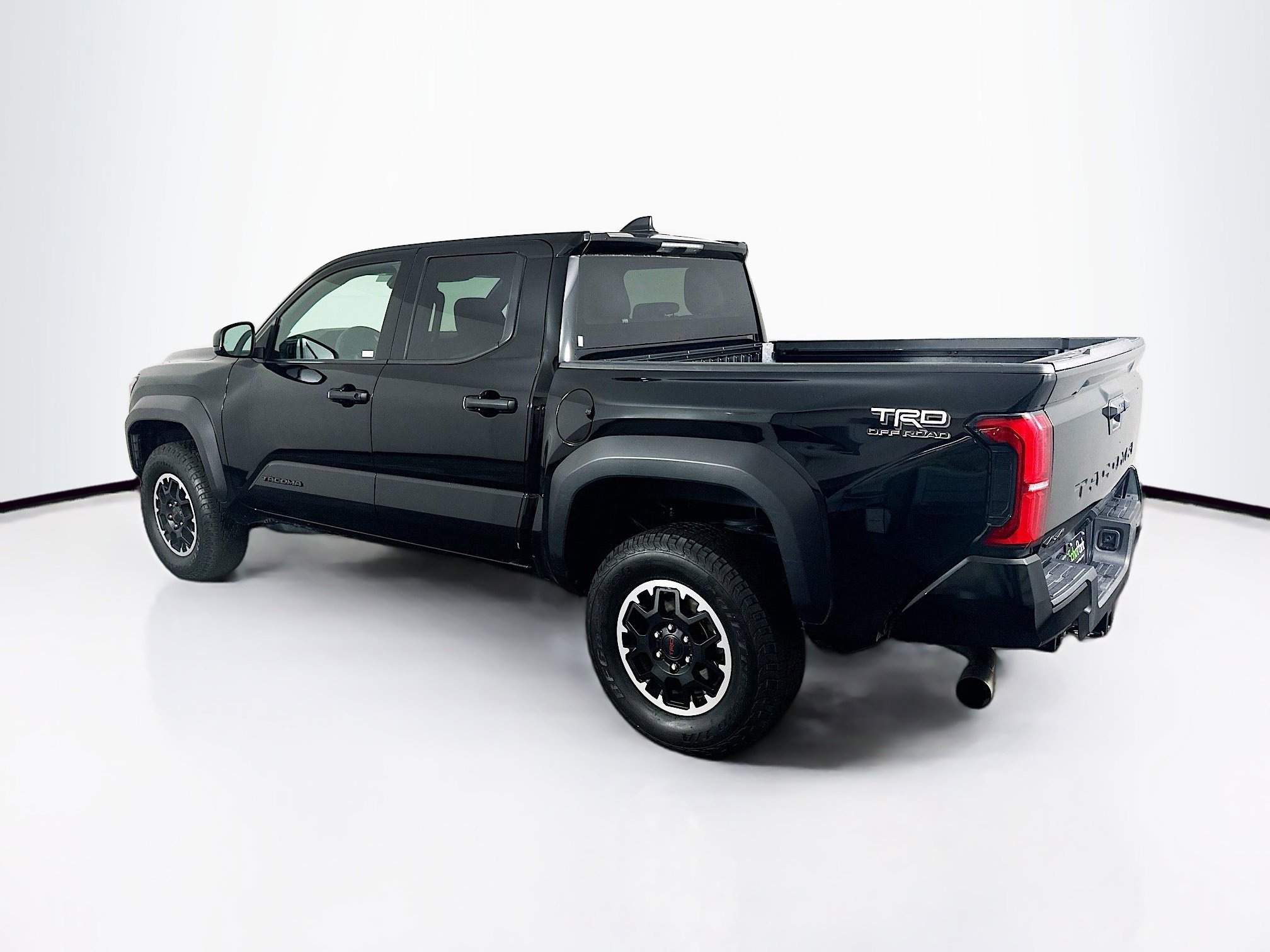 Used 2025 Toyota Tacoma TRD Off-Road AWD/4WD image 5