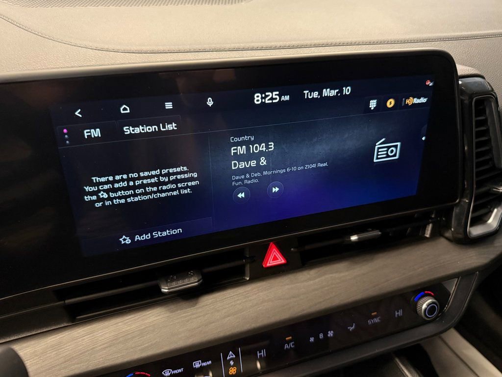 Used 2025 Kia Sportage X-Line w/ Premium Package image 13