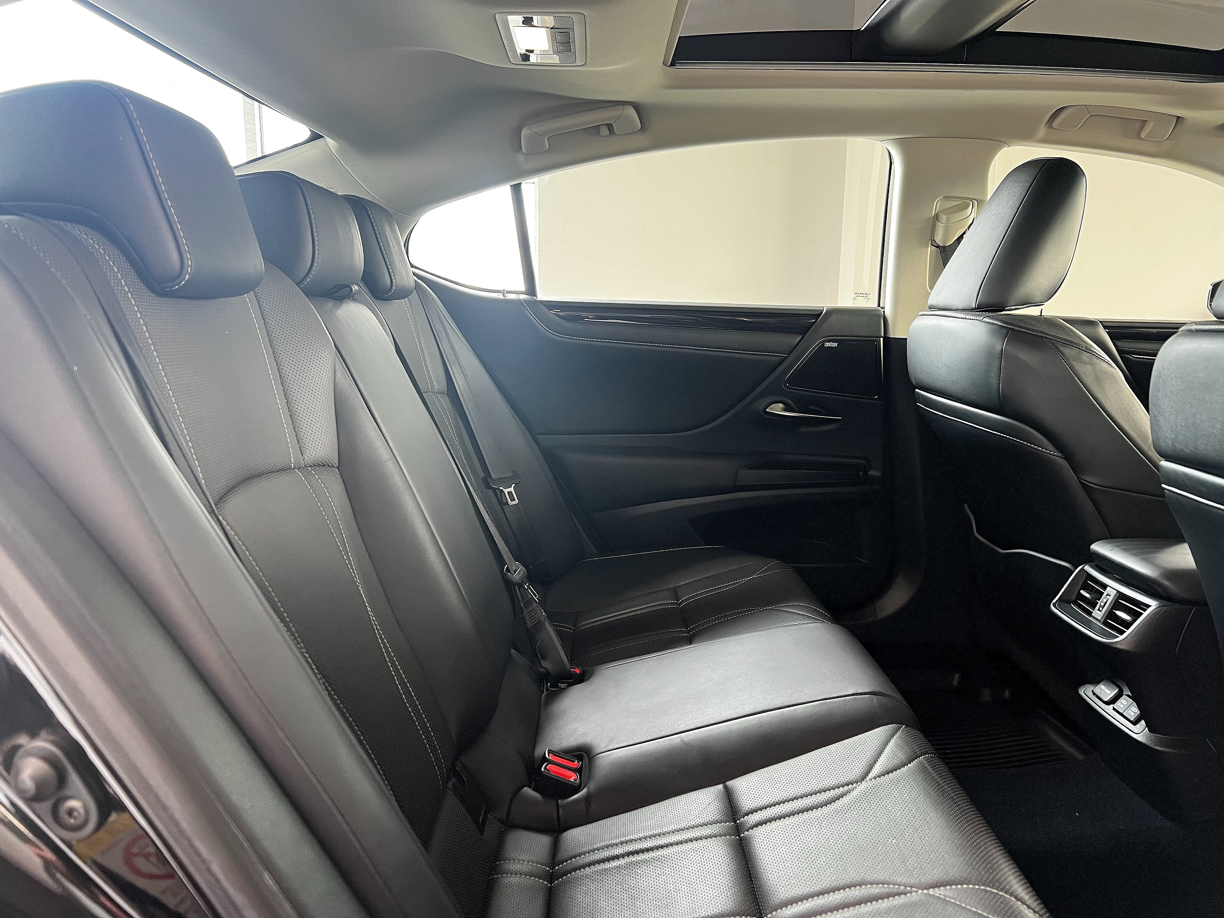 Used 2019 Lexus ES 350 image 23