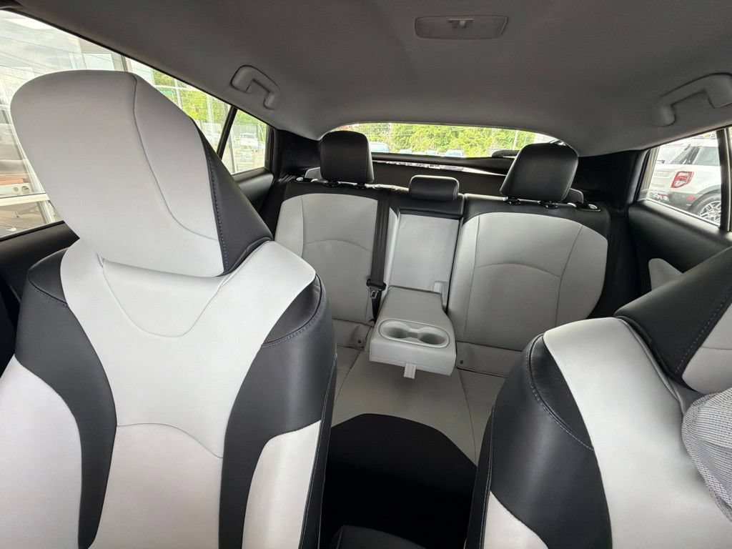 Used 2016 Toyota Prius Three Touring FWD image 21