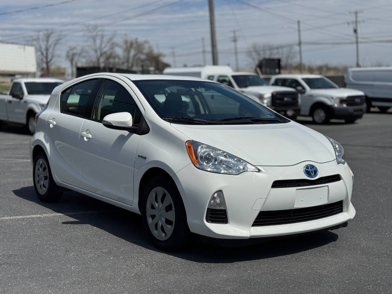 Used 2012 Toyota Prius C Three FWD image 3