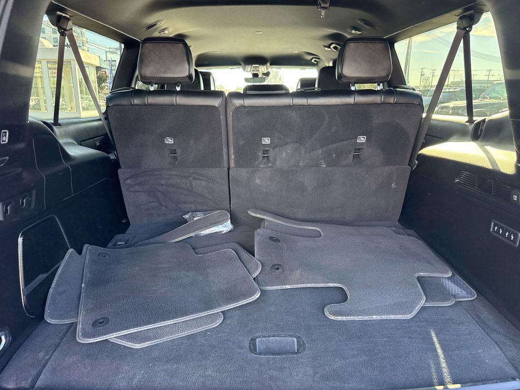 Used 2024 Jeep Wagoneer L Series II w/ Flexible Seating Group RWD image 6