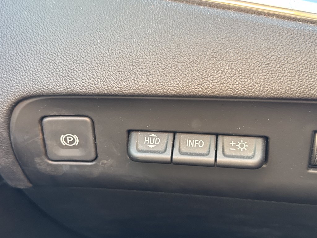 Used 2022 Buick Enclave Premium FWD image 27