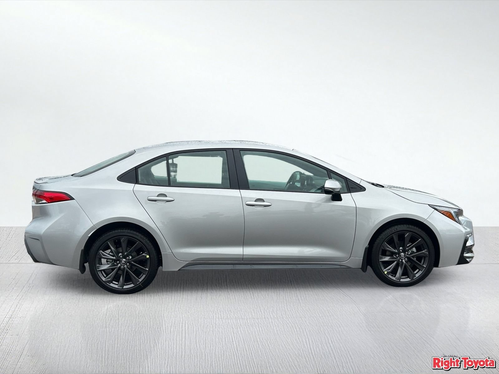 New 2026 Toyota Corolla SE w/ Carpet Mat Package (TMS) FWD image 7