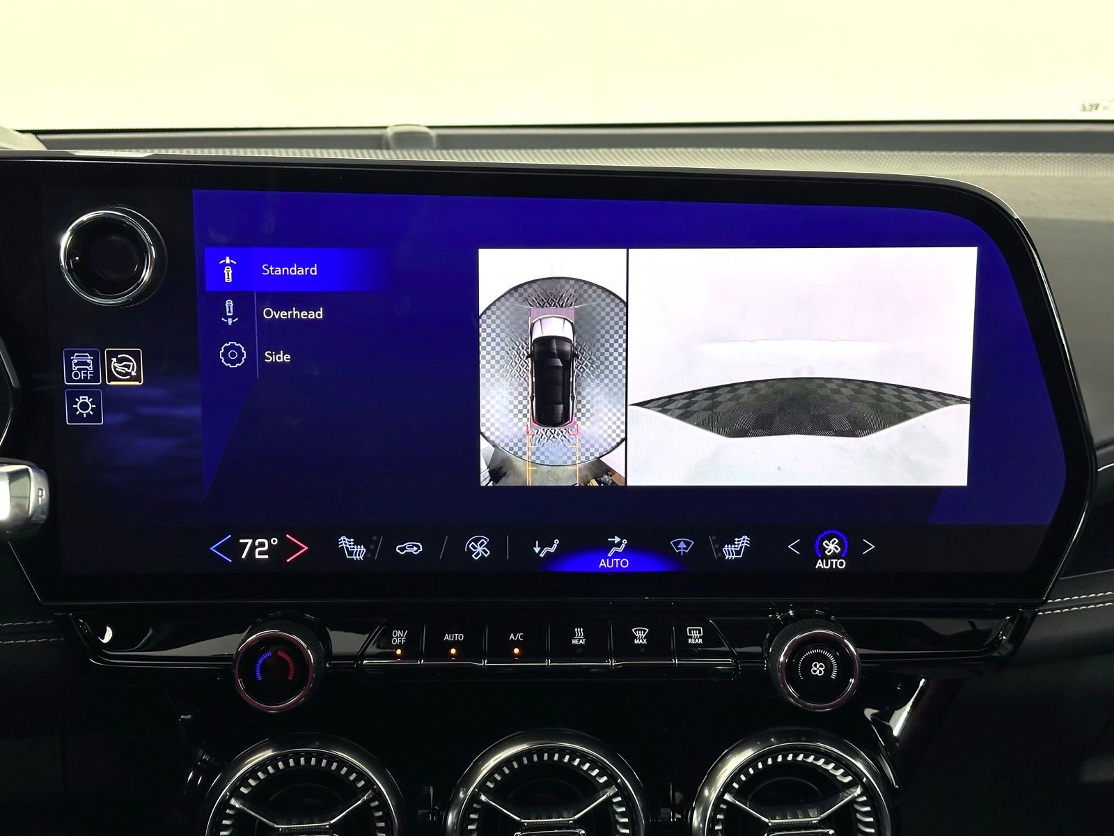 Used 2024 Chevrolet Blazer EV LT image 41