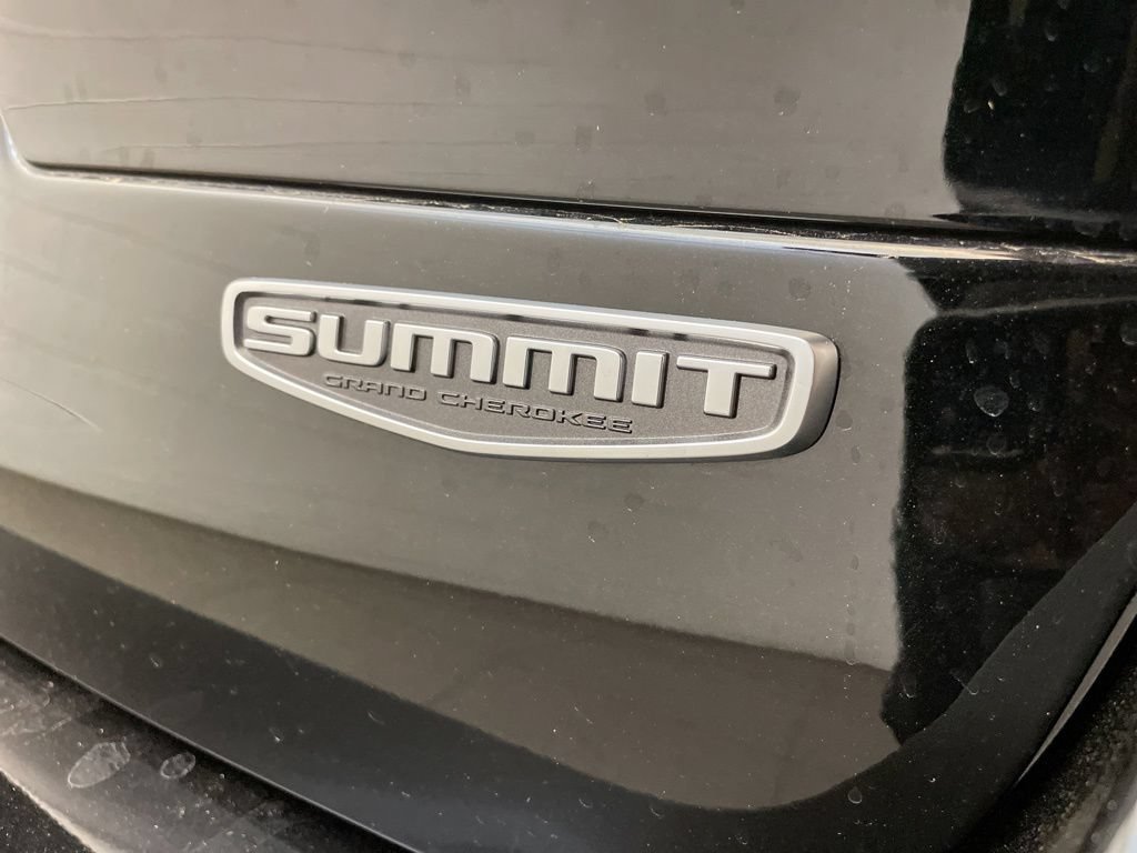 Certified 2023 Jeep Grand Cherokee L Summit w/ Luxury Tech Group V RWD image 7