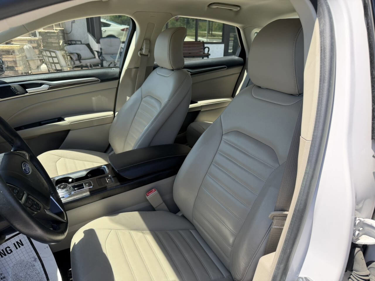 Used 2018 Ford Fusion SE w/ Fusion SE Technology Package FWD image 27
