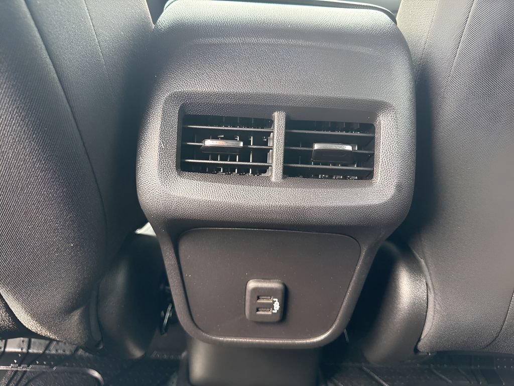 Used 2024 Chevrolet Equinox LS w/ LS Convenience Package FWD image 14