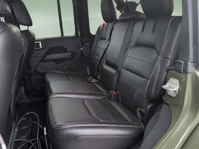Used 2023 Jeep Wrangler Unlimited Sahara w/ Cold Weather Group AWD/4WD image 26