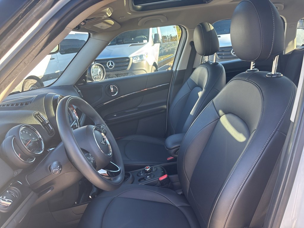 Used 2019 MINI Cooper Countryman w/ Premium Package image 42
