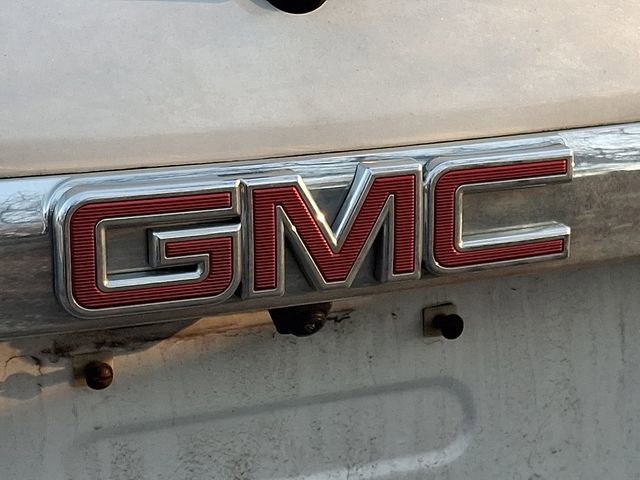 Used 2018 GMC Acadia Denali w/ Technology Package AWD/4WD image 9