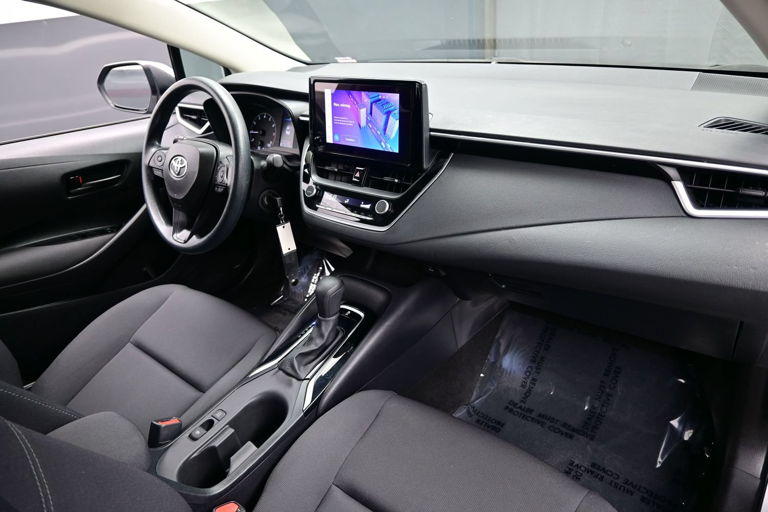 Used 2024 Toyota Corolla LE FWD image 14
