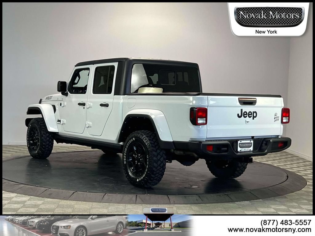 Used 2022 Jeep Gladiator Sport AWD/4WD image 6