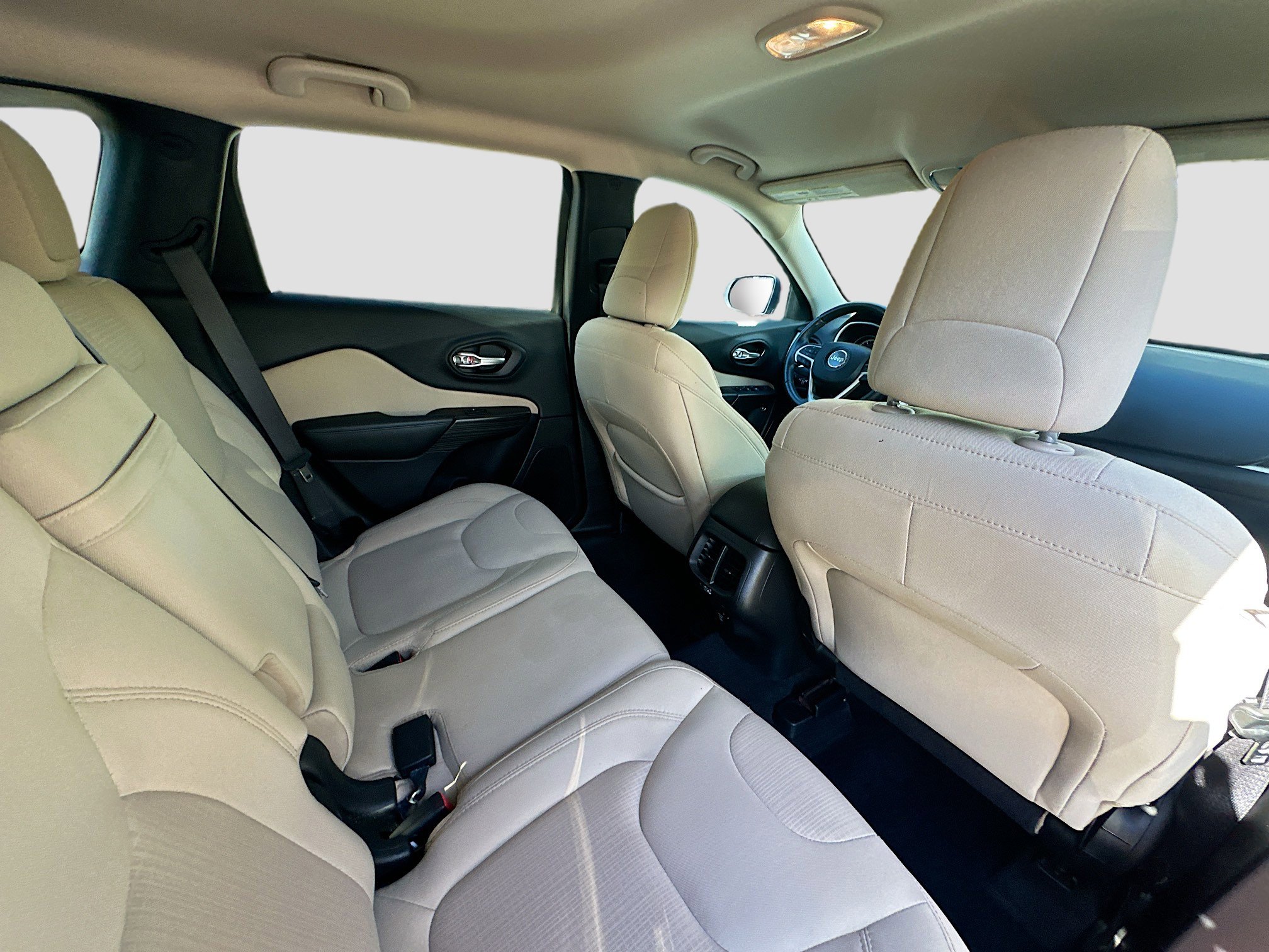 Used 2017 Jeep Cherokee Latitude image 30