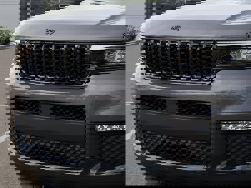 New 2025 Jeep Grand Cherokee L Limited image 11