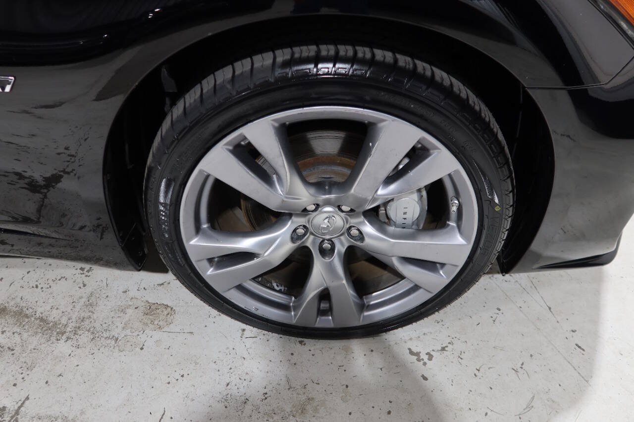 Used 2015 INFINITI Q70 3.7 w/ Sport Package RWD image 41