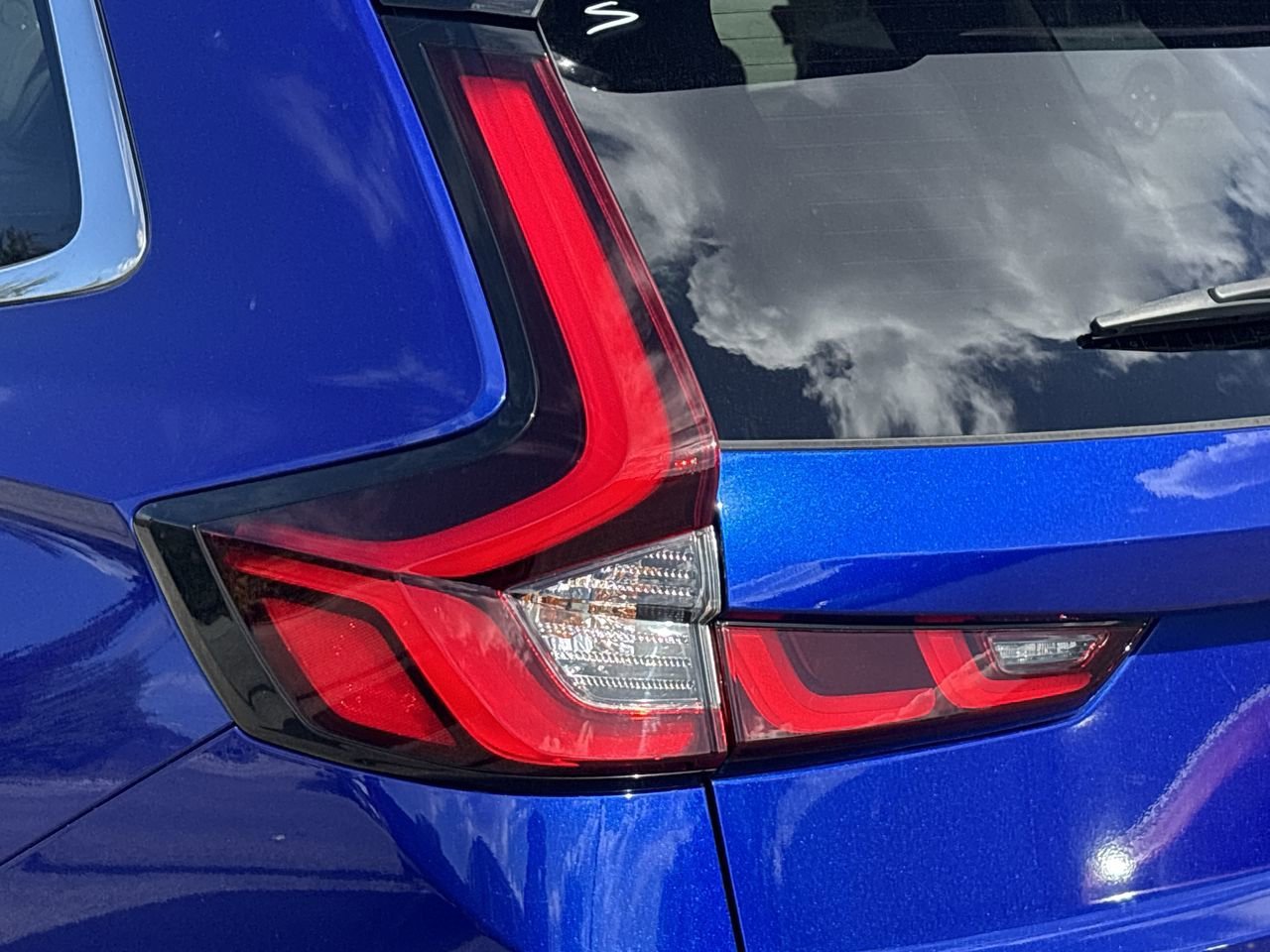 Used 2023 Honda CR-V Sport Touring image 7