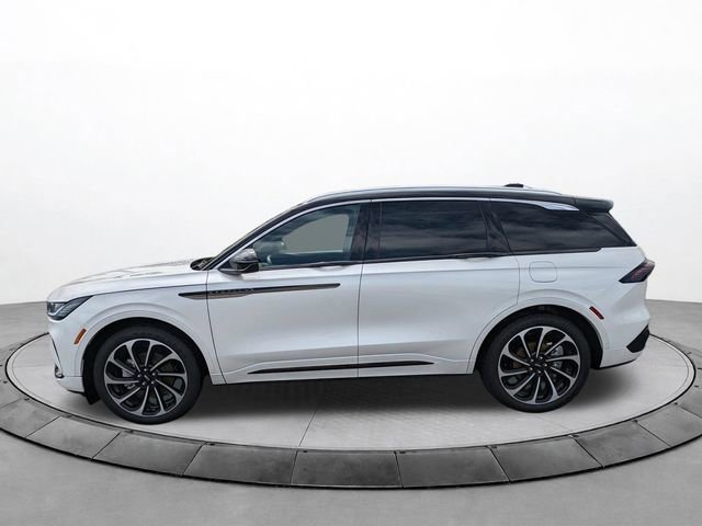 Used 2025 Lincoln Nautilus Black Label image 7