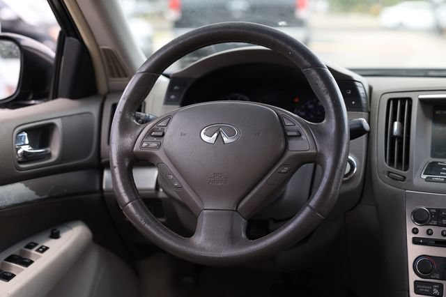 Used 2012 INFINITI G25 Journey RWD image 31