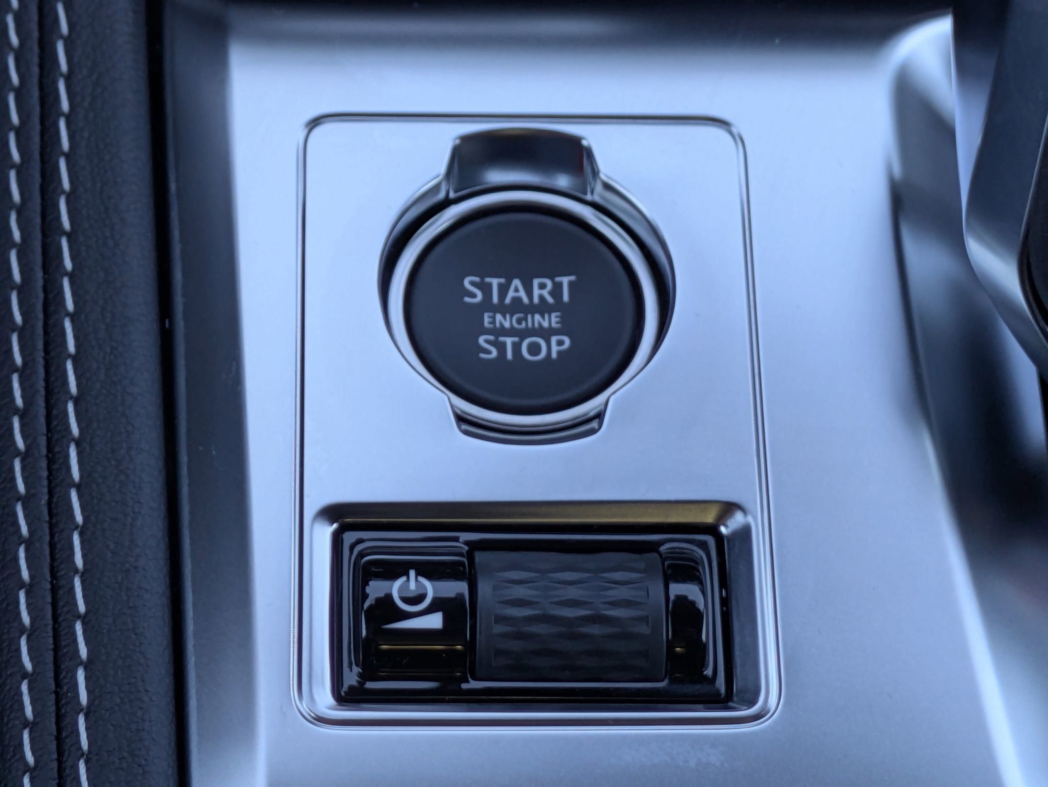 New 2026 Jaguar F-PACE R-Dynamic S image 18