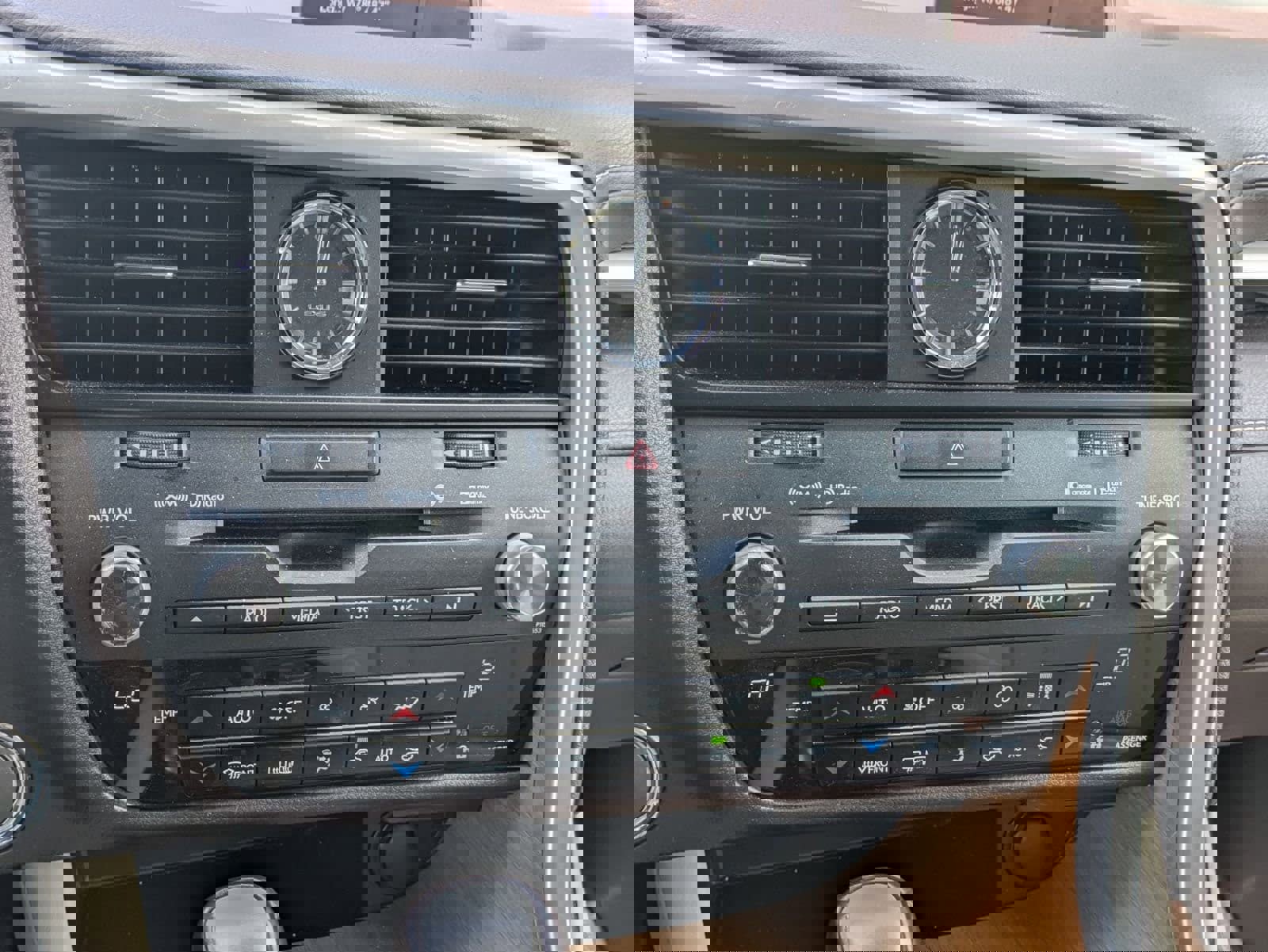 Used 2017 Lexus RX 350 AWD w/ Premium Package image 16