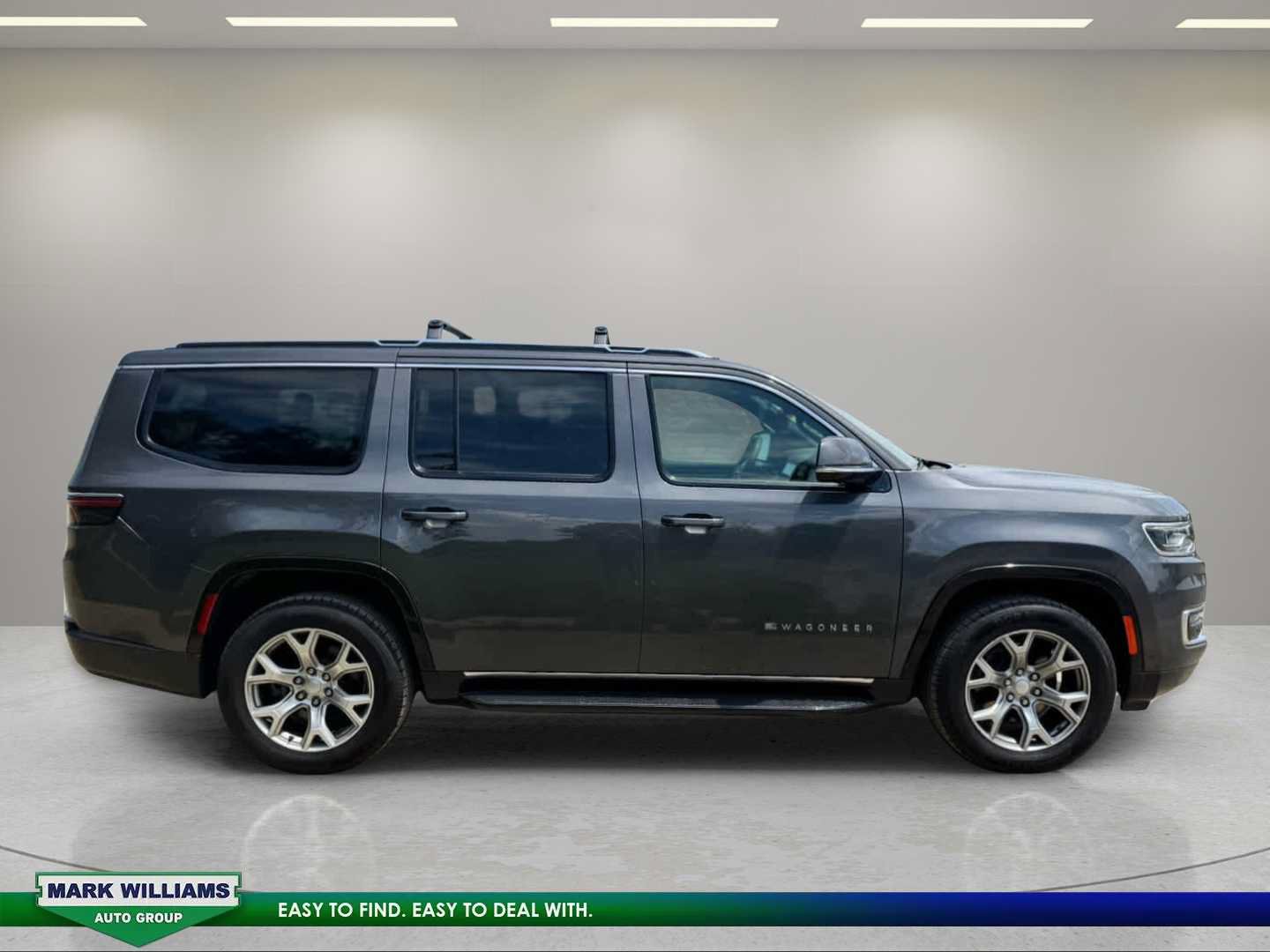 Used 2022 Jeep Wagoneer Series II AWD/4WD image 3