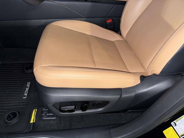 Used 2023 Lexus RX 350 Premium w/ Accessory Package AWD/4WD image 3