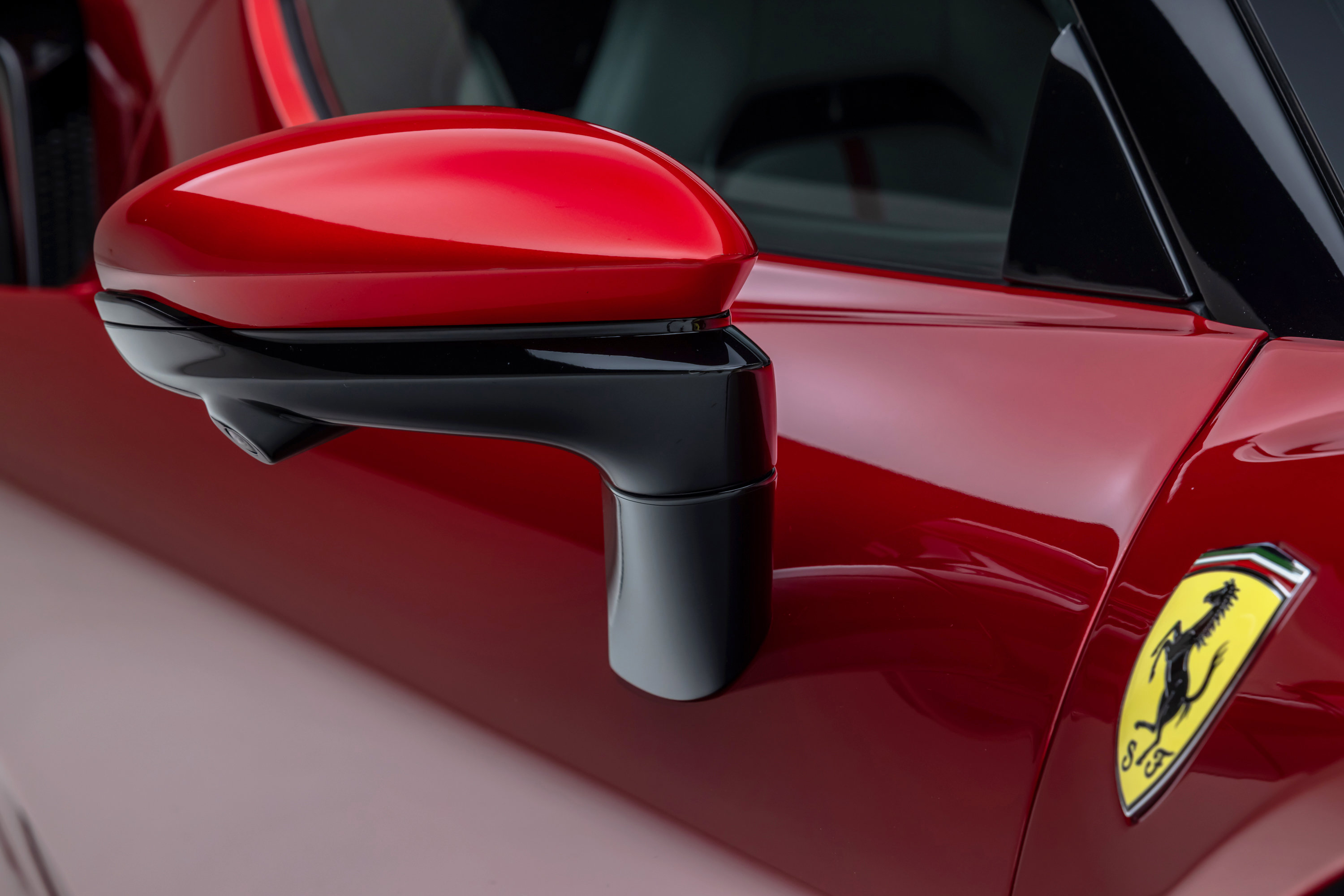 Certified 2025 Ferrari SF90 Spider AWD/4WD image 17