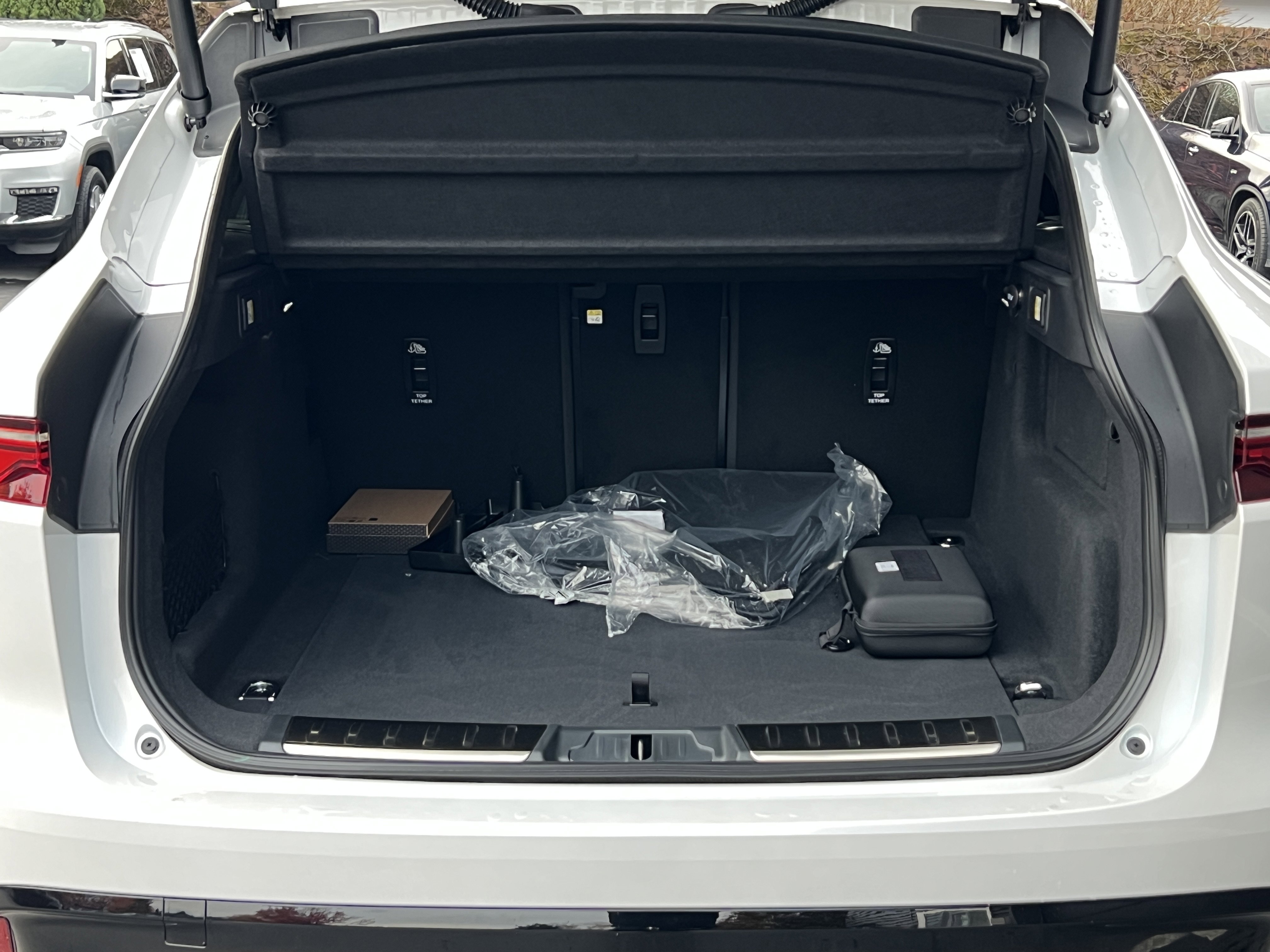 New 2026 Jaguar F-PACE R-Dynamic S image 15