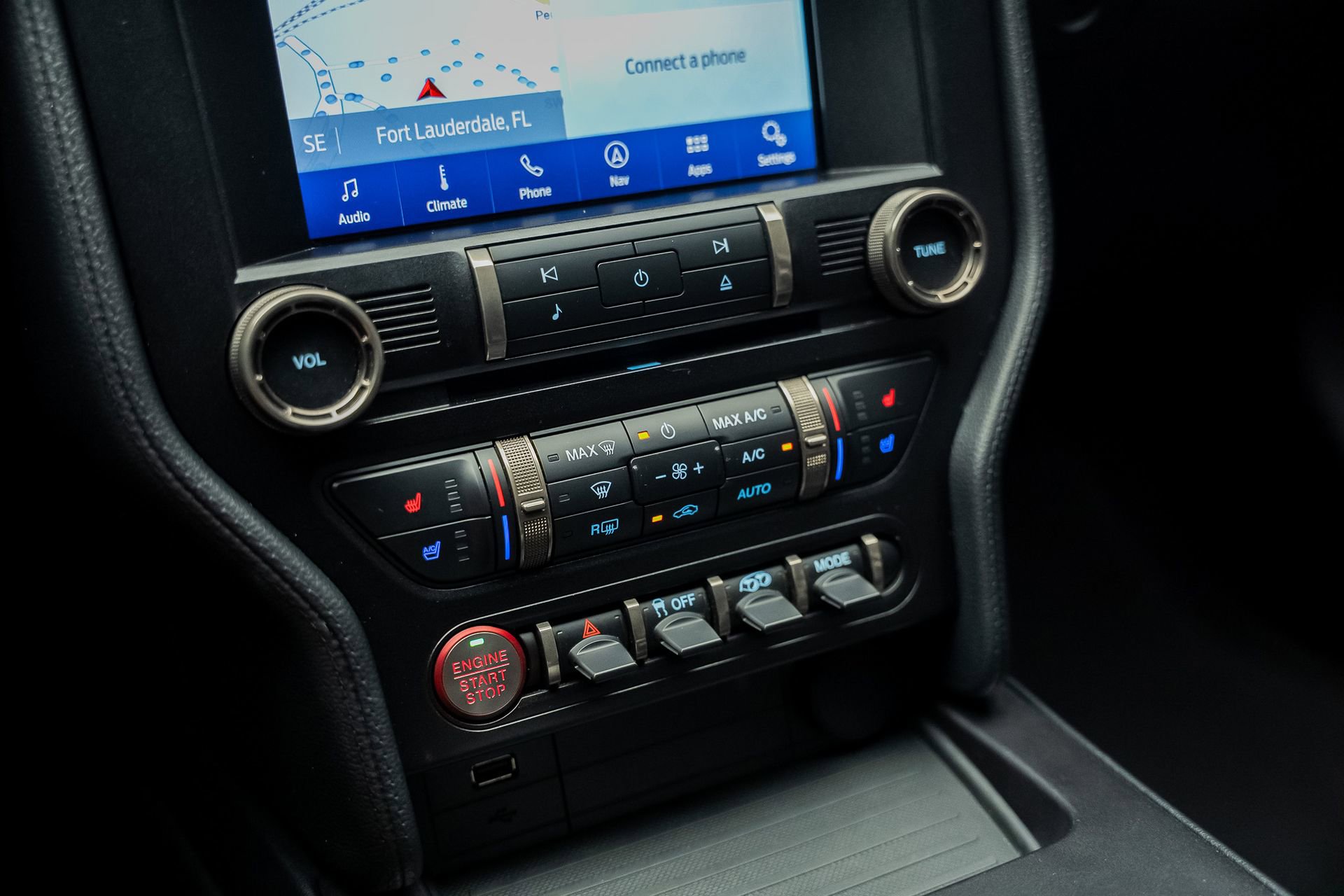 Used 2020 Ford Mustang Shelby GT500 w/ Technology Package image 55