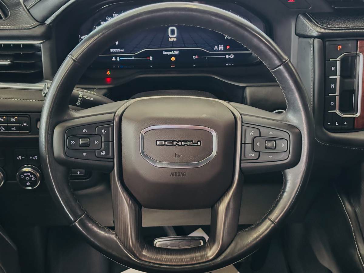 Used 2023 GMC Yukon Denali Ultimate AWD/4WD image 45