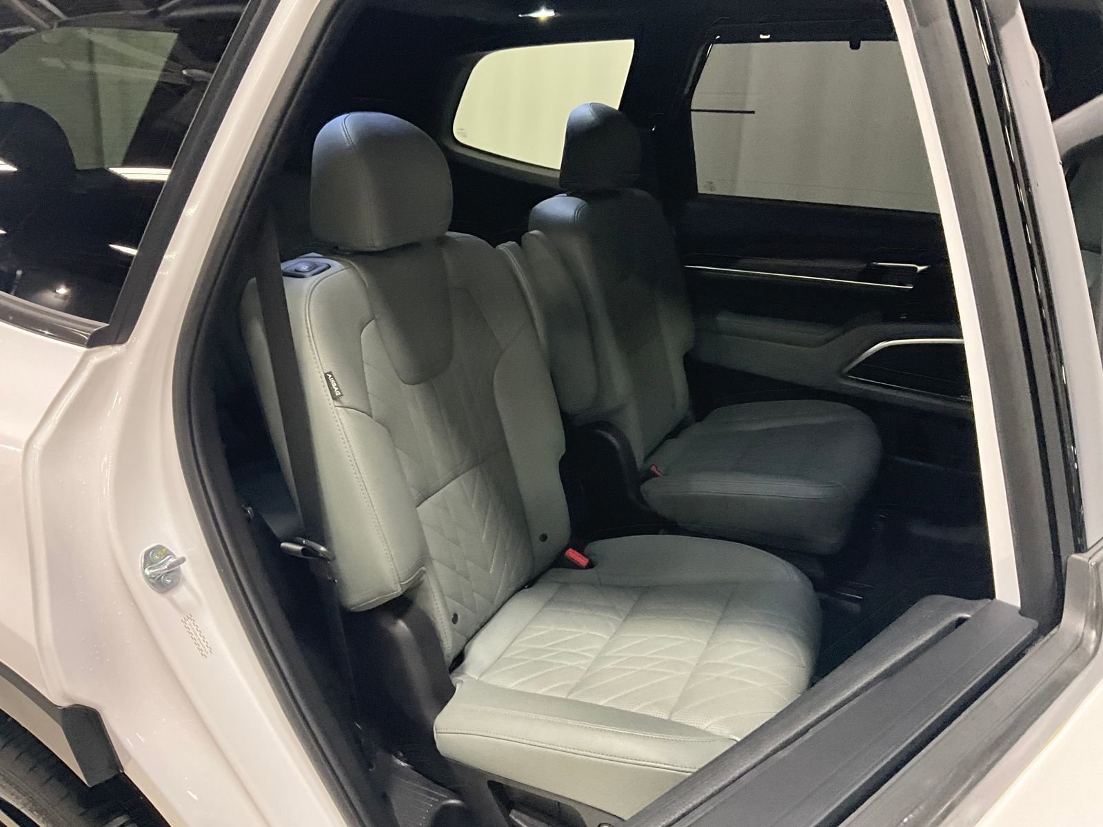 Used 2024 Kia Telluride SX Prestige X-Line image 22