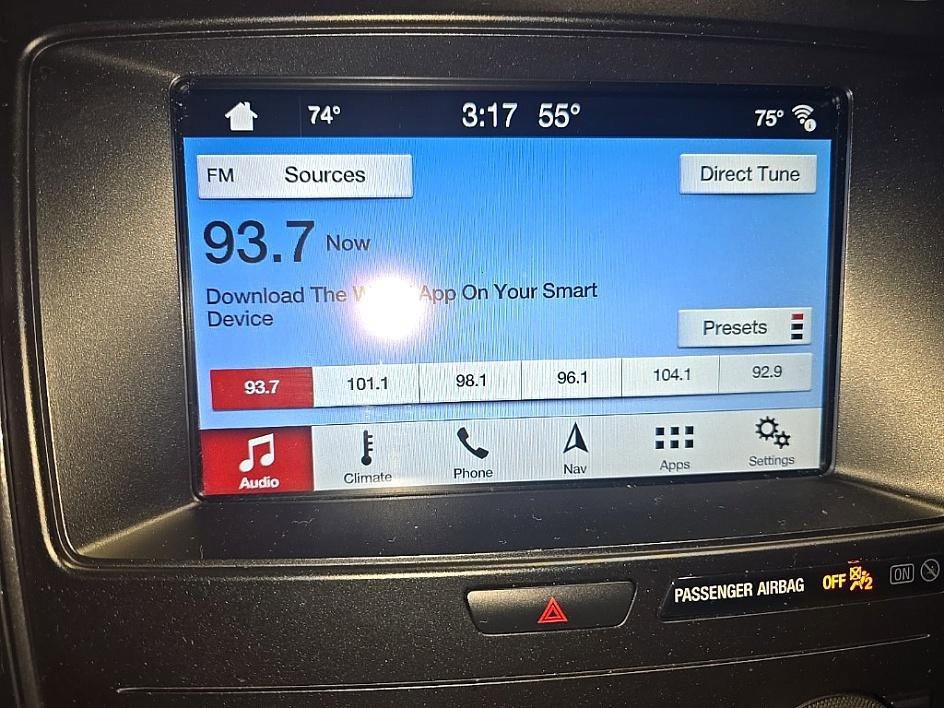 Used 2019 Ford Explorer XLT w/ Equipment Group 201A image 18