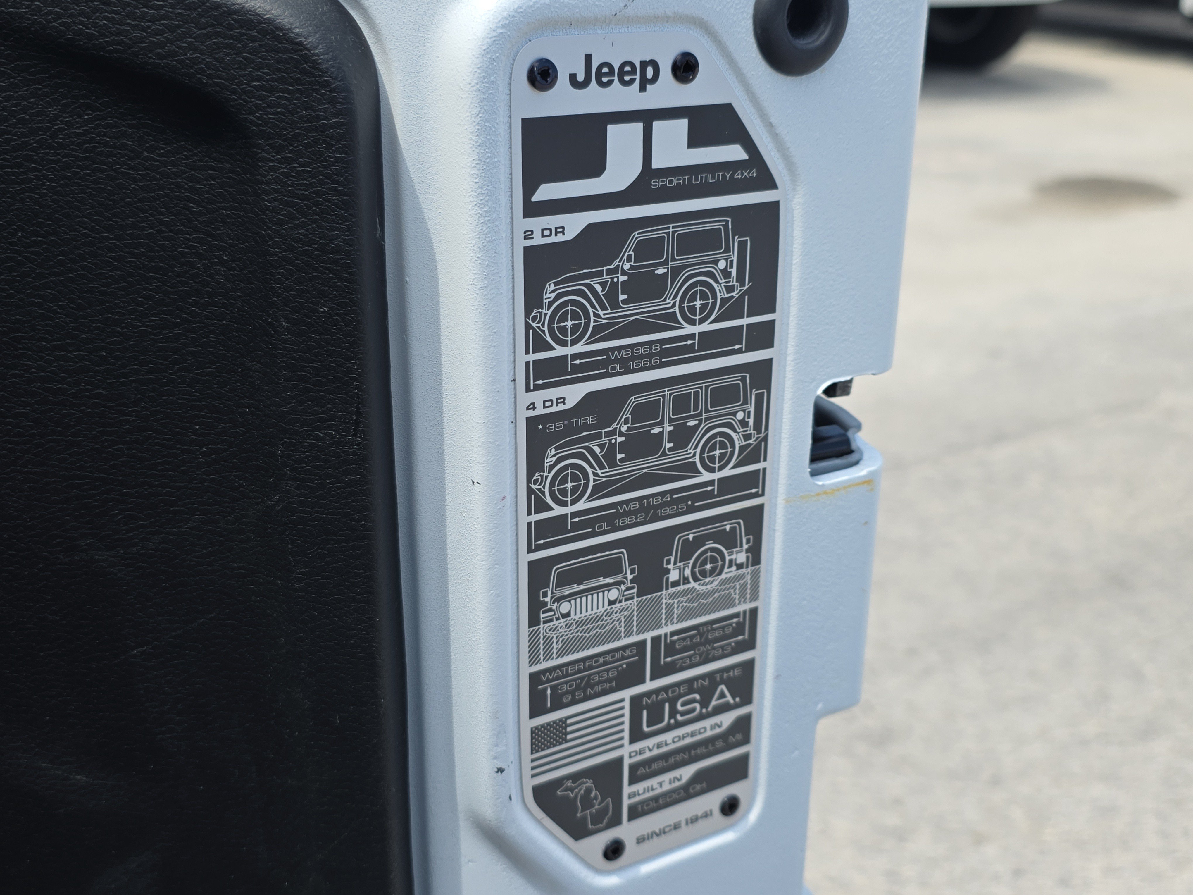Used 2021 Jeep Wrangler Unlimited Sport AWD/4WD image 10