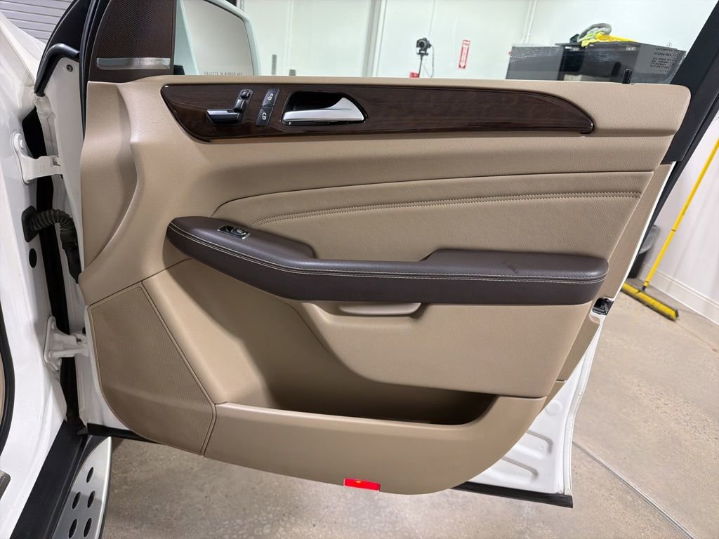 Used 2015 Mercedes-Benz ML 350 4MATIC image 23