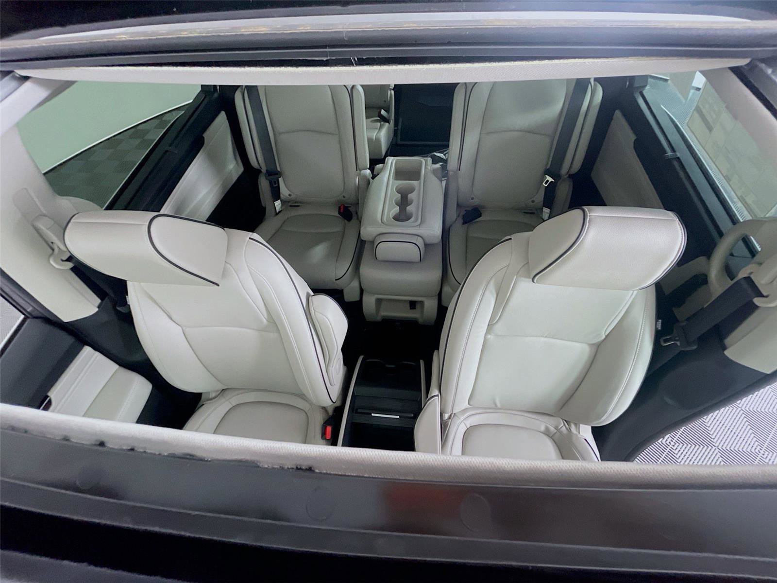 New 2026 Honda Odyssey Touring image 8