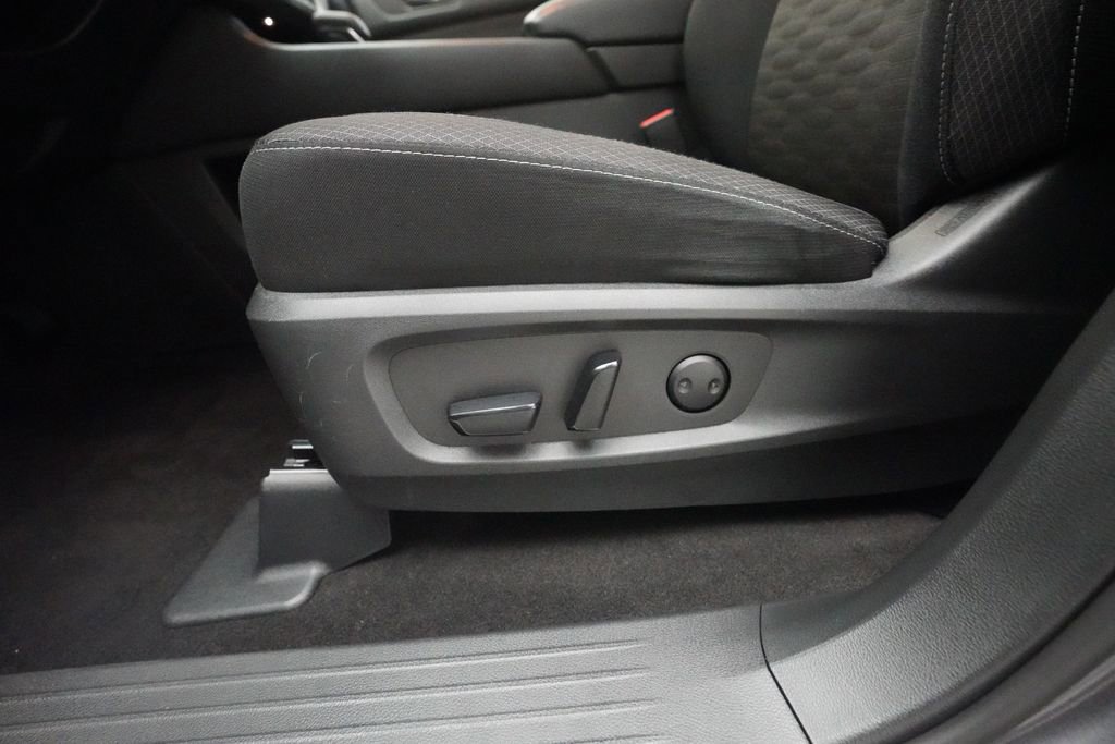 Certified 2023 Nissan Pathfinder SV w/ SV Premium Package AWD/4WD image 29
