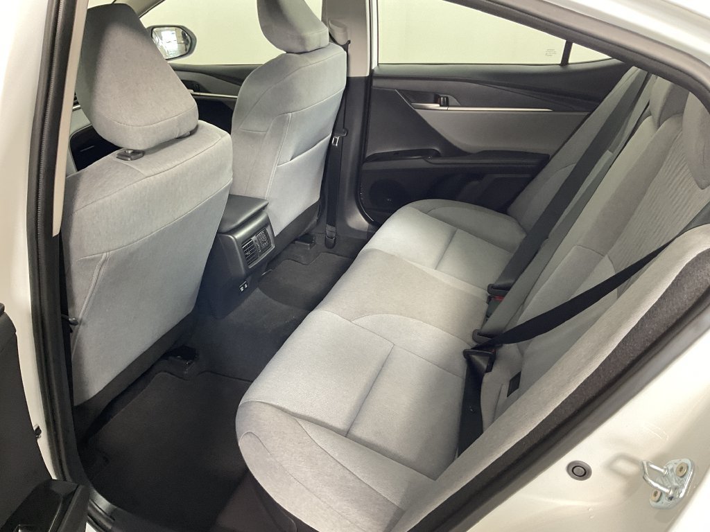 Used 2025 Toyota Camry LE FWD image 19