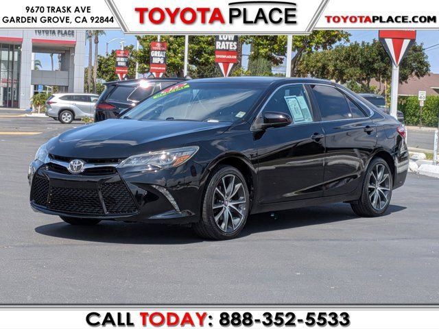 Used 2015 Toyota Camry XSE FWD image 1