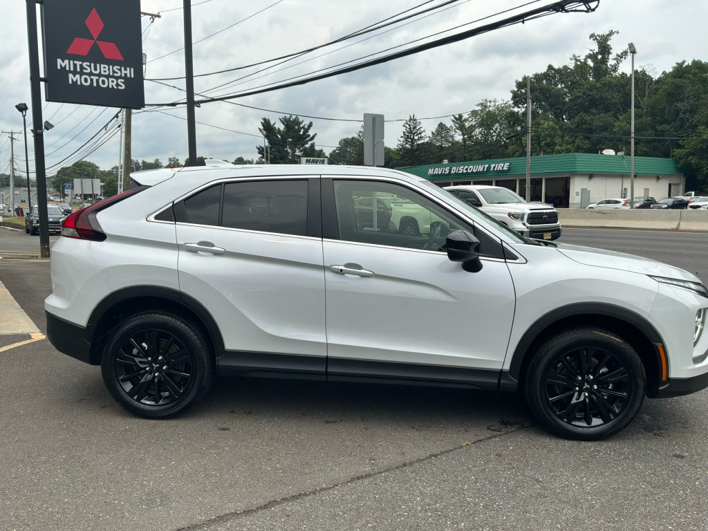 New 2025 Mitsubishi Eclipse Cross LE AWD/4WD image 6