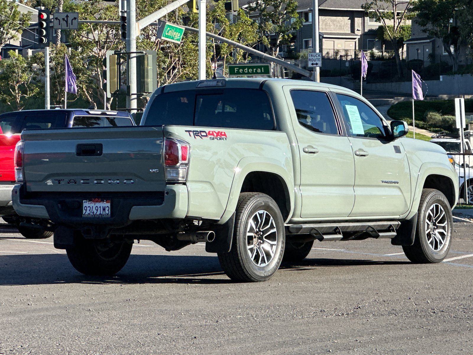 Used 2022 Toyota Tacoma TRD Sport image 5